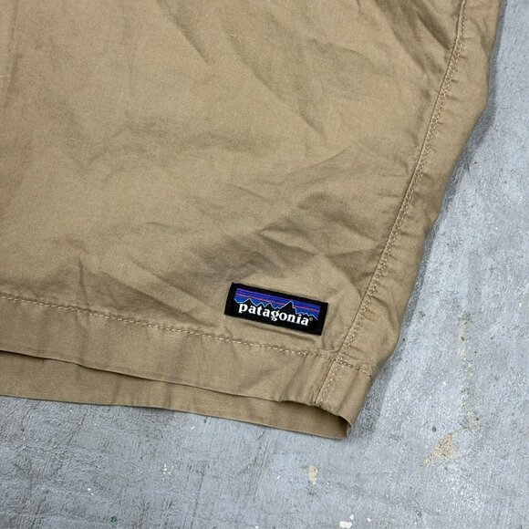 Patagonia Shorts Mens Organic Cotton Hemp Beige Logo 38" Waist 8" Inseam - Picture 3 of 8